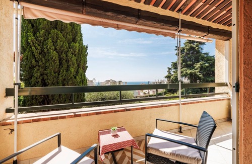 Menton Apartment | L'Escale de Beauvallon - Appt vue mer