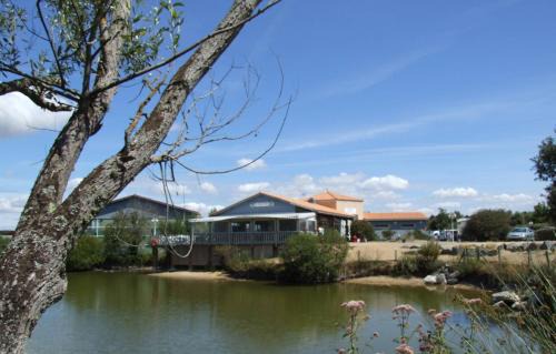 Saint-Hilaire-de-Riez Other | L'ISA - Bungalow CONFORT- CLIM - Wifi - Piscines - 2km Plages