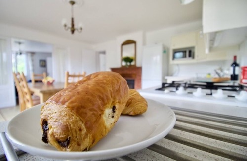 Saint Germain du Seudre Cottage | La Bigorre Well Cottage - family friendly, heated pool, 30 mins to great beaches