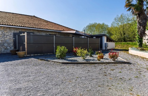 Saint-Martin-de-Hinx Apartment | La Campagne - Bel appartement avec terrasse