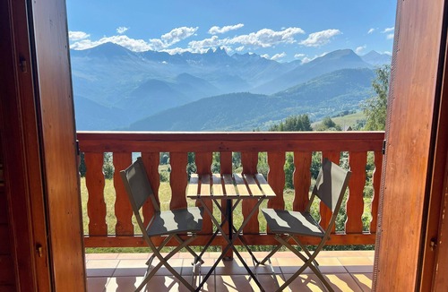 Jarrier Apartment | La Cochette, Appartement Dans un Chalet en Pleine Nature
