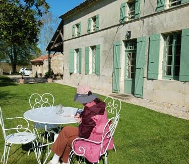 Fleac-sur-Seugne House | La Demeure D'Ezilda