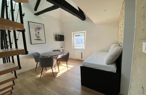 Saint-Serge Apartment | La Douce Angevine - Le Perroquet