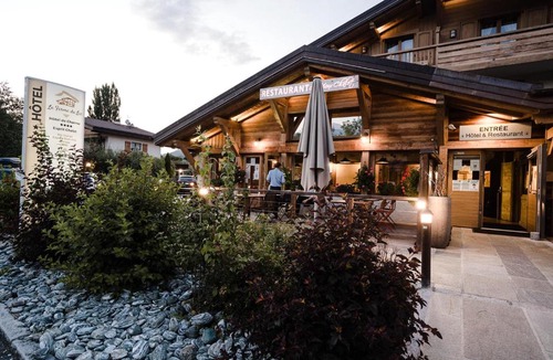 Thyez Hotel | La Ferme Du Lac