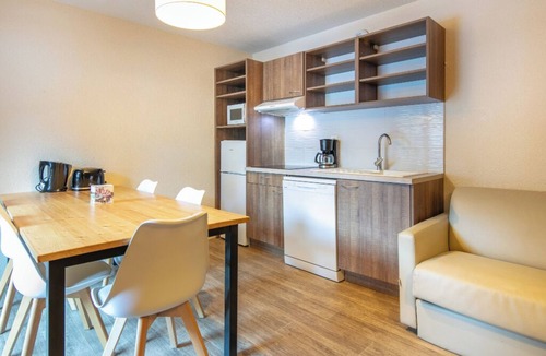 Saint-Colomban-des-Villards Apartment | La Perrière* 4P8S - Three Bedroom Apartment, Sleeps 8