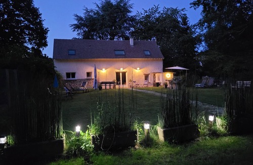 Marcilly-sur-Eure Cottage | La Heaulmière - 4* gîte with spa, air-conditioned, sleeps 10, Normandy, 1h from Paris