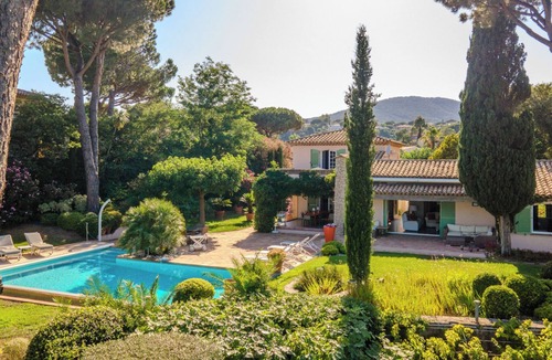 Sainte-Maxime Villa | La Marchellerie Sainte Maxime, sea view Air-conditioned, heated pool, wooded grounds