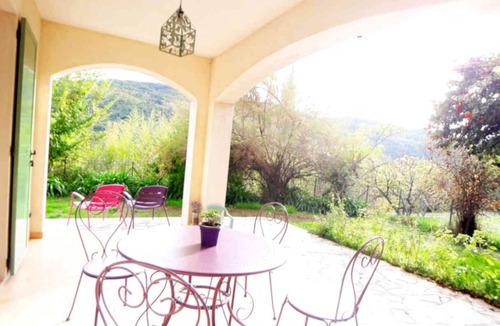 Le Bar-sur-Loup Apartment | La Pascaline,locations-06 a 30mn Cannes Nice
