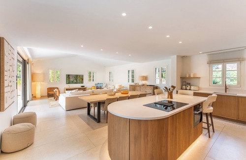 Saint-Tropez Villa | La Plage, 5-bedroom villa near downtown