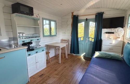 Le Houga Apartment | La Roulotte à Raven