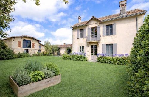Saint-Christoly-Medoc Bed & Breakfast | La tour Blanche