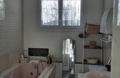 Breuillet House | LA TREMIERE- vacation home with private heated pool, garden- 8personnes