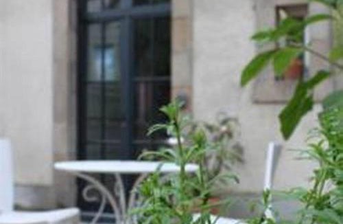 Limoges Apartment | La Villa Beaupeyrat - Appart Hôtel de charme avec cuisines équipées, à 400m du coeur de ville de Limoges - Accès autonome