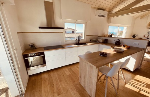 Soorts-Hossegor House | "La Villa Tchanquée " Dominant view of the Ocean & Pines