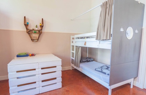 Jean-Medecin Bed & Breakfast | Large apartment up to 16 people in city center