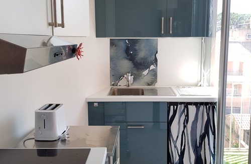 Sainte-Maxime City Centre Apartment | Large brand new studio with sea view Sainte-Maxime centre-Petite Plage below