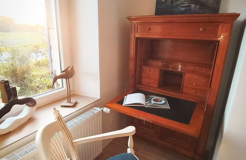 Montpeyroux House | Large Family Home in Périgord - 6 Bedrooms/Bathrooms, Lake 2 km Away in a Quiet Setting