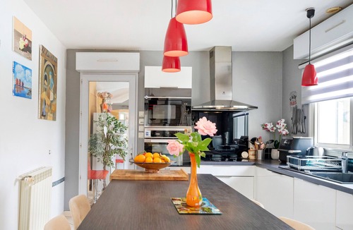 Clermont House | Large Family Villa with Private Heated Pool in Landes