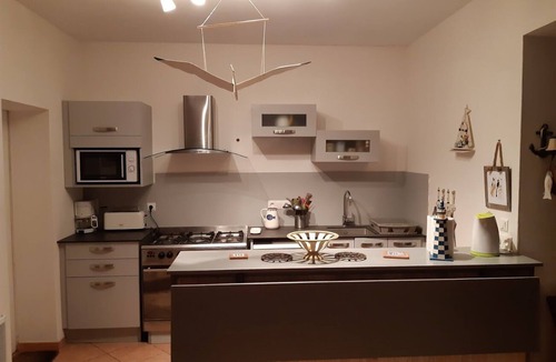 Le Cormier Villa | Large seaside family villa with outdoor pool and enclosed garden