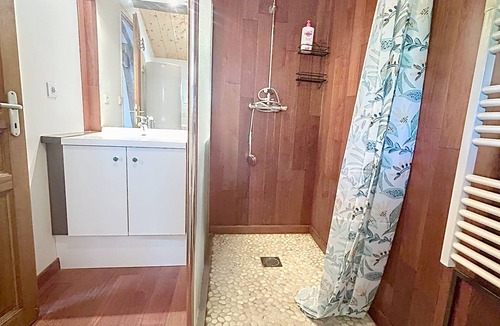 Bahus-Soubiran Apartment | Large studio of more than 35 M2 ideal for curistes spa Eugénie les Bains