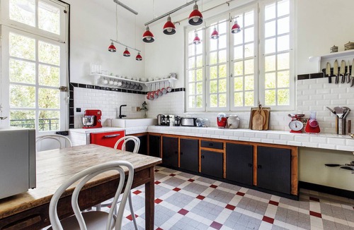 Royan Villa | Large villa for 14, walk to beach, Aug 23-31