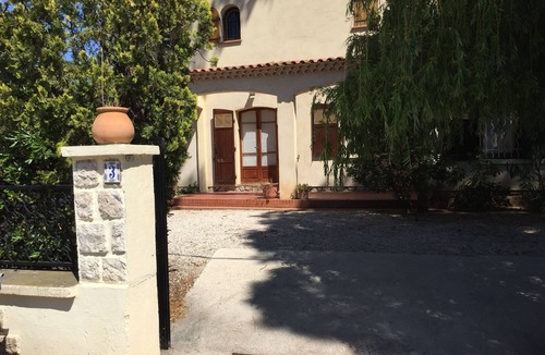 Hyeres Villa | Large villa in front of the Porquerolles islands