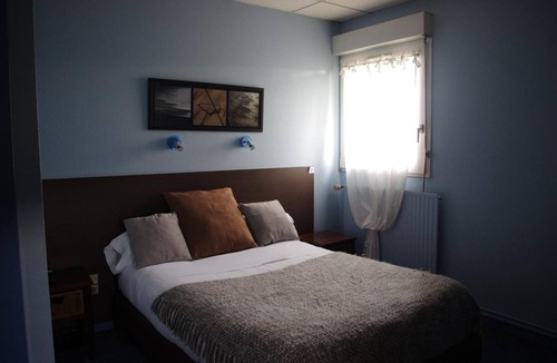 Barbezieux-Saint-Hilaire Hotel | Le Bon Repos
