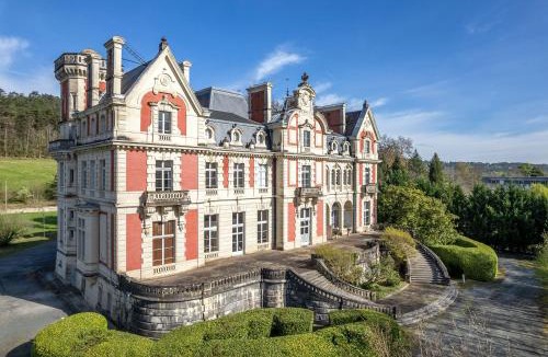 Trelissac Apartment | LE château des sorciers & spa expérience