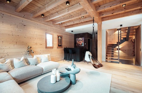 Praz-sur-Arly Ski Chalet | Le Chalet des Belles - Perfect for a family break