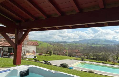 Macaye Apartment | Le cocon Laina Piscine & spa optionnel