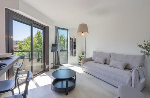 Juan-les-Pins Apartment | Le Cosy Azuréen - Welkeys