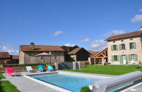 Compreignac House | Le génie de la forêt