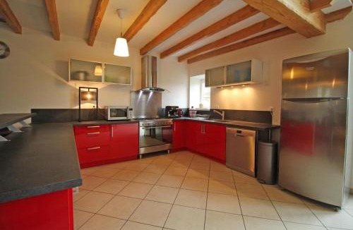 Compreignac House | Le génie de la forêt