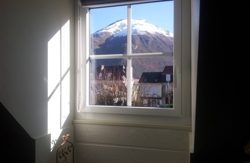 Pierrefitte-Nestalas Apartment | Le gîte d'Emi APARTMENT 3* AT THE CROSSROADS OF THE VALLEYS