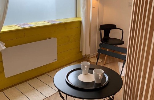 Centre Ville Apartment | Le Goldorak, Hyper-centre, Garage privé, CLIM et canal plus