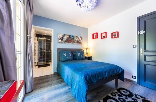 Lamothe-Montravel Bed & Breakfast | Le Jardin d'Eau - Grey Room