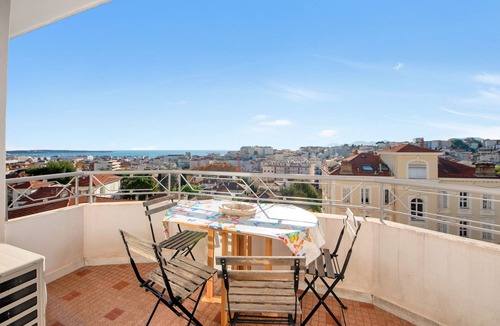 Carnot Apartment | Le Marine vue mer avec joli terrasse