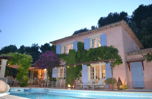 Tourrettes-sur-Loup Bed & Breakfast | le Mas des Cigales