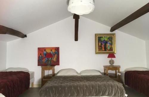 Celles House | Le petit Givry