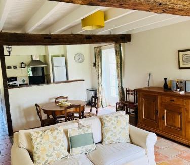 Loubens Apartment | Le Petit Usar