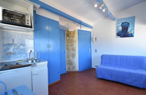 Les Sablettes Apartment | Le Provence Plage by Interhome