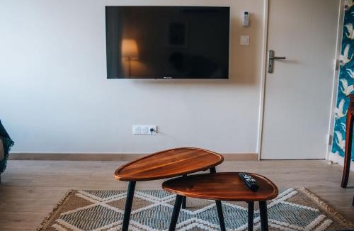Chateauroux Apartment | Le Refuge de Jules - Close to Hospital - Parking - Air conditioning
