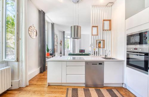 Saint-Serge Apartment | Le Solaris, Free Parking, 10 min SNCF Station