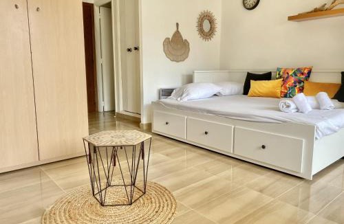 Menton Apartment | Le studio de garavan, au calme