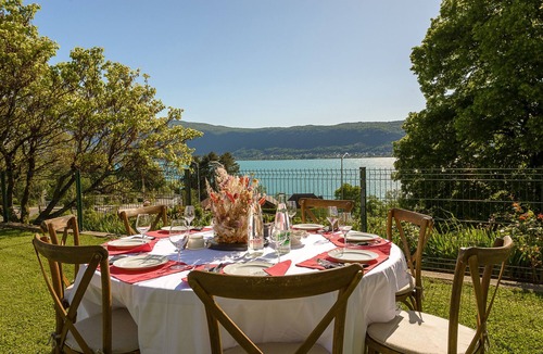 Veyrier-du-Lac Villa | Le Vignoble du Lac, domaine de 29p avec vue