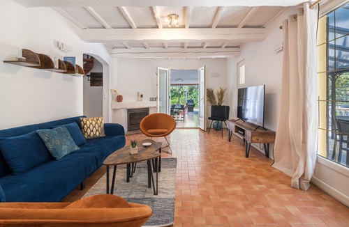 Le Collet House | LES CIGALES Villa for 8 By Sunset