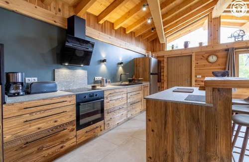 Montvalezan House | Les Deux Têtes - MONTVALEZAN