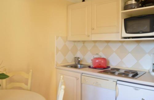 Les Issambres Apartment | Les Issambres : Appt avec Piscine, Tennis, et Parking au Rez de Jardin - FR-1-226-380