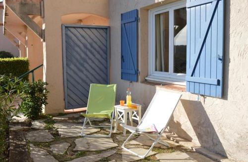 Les Issambres Apartment | Les Issambres : Appt avec Piscine, Tennis, et Parking au Rez de Jardin - FR-1-226-380