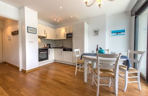 Duingt Apartment | LES LIBELLULES - STUDIO pieds dans l'eau, plage
